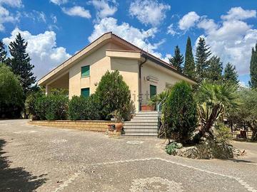 Villetta uni/bi-familiare zona Vassallaggi