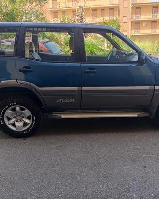 NISSAN TERRANO  2 3000 5 porte