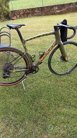 Bici Gravel Kanzo Fast tg M RIVAL ETAP