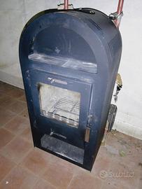 Stufa a legna in acciaio da 7,2 kW