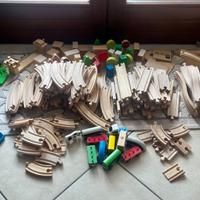 Gioco - treni di legno