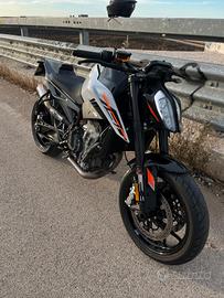 KTM Duke 790  L (A2) 