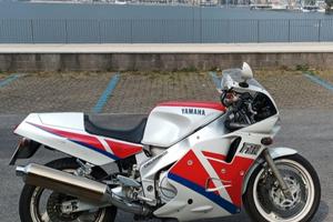 Yamaha FZR 1000 - 1990