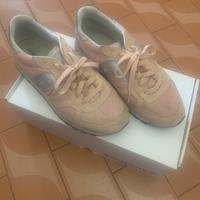Scarpe Saucony,colore Rosa