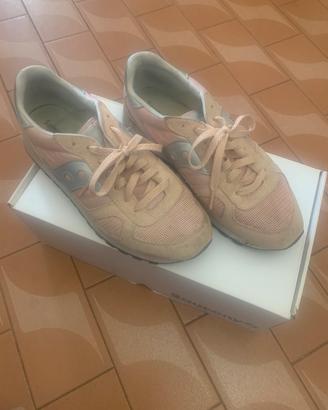 Scarpe Saucony,colore Rosa