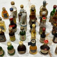 Lotto di 29 Liquorini Mignonette da collezione