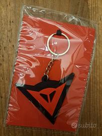 portachiavi moto logo dainese