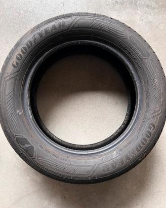Gomme estive goodyear 215/60R17 96H