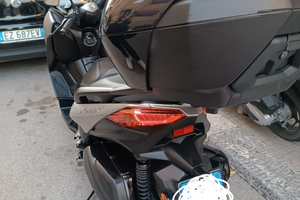 Yamaha XMAX 300