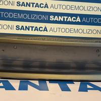 Paraurti posteriore con sensori di parcheggio bmw 