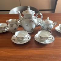Servizio da caffe’