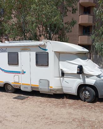 Camper Mc Louis