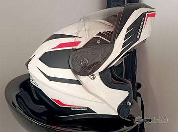 caschi e abbigliamento moto