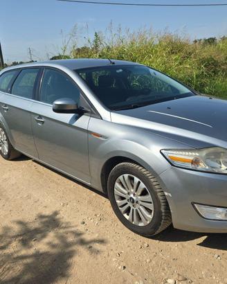 Ford Mondeo Sw gpl con gancio traino