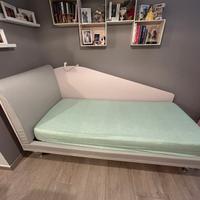 Letto in legno massello