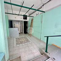 NEGOZIO A NAPOLI