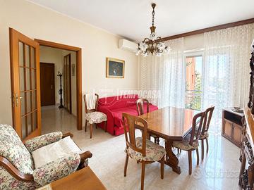 2 LOCALI CON CUCINA ABITABILE, PIANO ALTO!