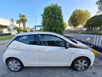 Toyota Aygo 1.0 VVTi 69CV 5 -60.000 km