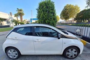 Toyota Aygo 1.0 VVTi 69CV 5 -60.000 km