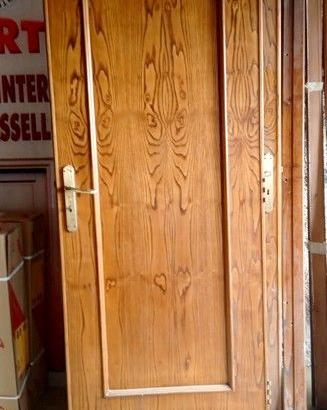 PORTE   USATE
