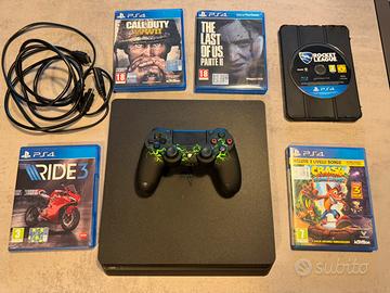Sony PS4 Slim + Controller, cavi e 5 giochi