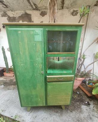 Credenza sarda