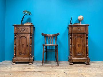 COPPIA DI COMODINI IN NOCE MASSICCIO INIZI 900