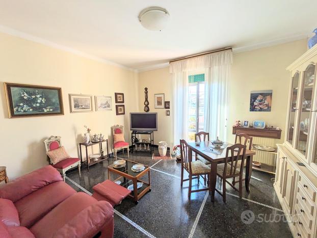 Appartamento a Genova - Quarto, Quinto, Nervi, Stu