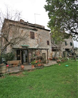 AP1175 - Trequanda appartamento di mq 86