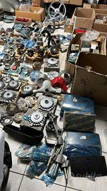 RICAMBI PIAGGIO VESPA E CICLOMOTORI NUOVI ORIG.