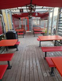 Tavoli e panche  € 1000