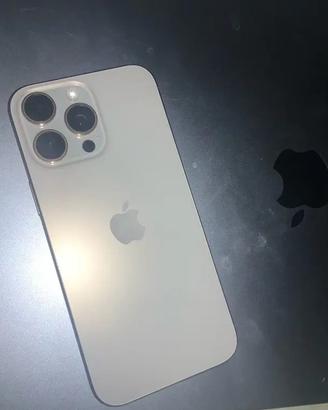 Iphone 16 pro max come nuovo zero segni