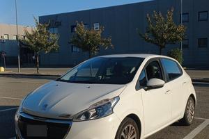 Peugeot 208 1.2 82cv NEOPATENTATI  
