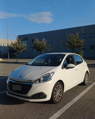 Peugeot 208 1.2 82cv NEOPATENTATI  