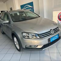 VW Passat Alltrack 2.0 TDI DSG 4motion 2012