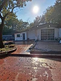 Casa semindipendente con terreno a Zafferana Etnea
