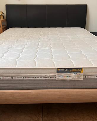 Letto matrimoniale