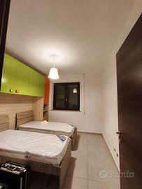 Camere in casa ammobiliata e pregiata a Napoli