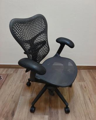 Sedia da design/ uffcio Mirra 2 prdo. Herman Mille