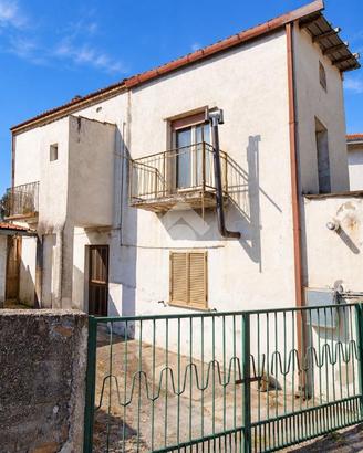 CASA SEMINDIPENDENTE A ORTONA