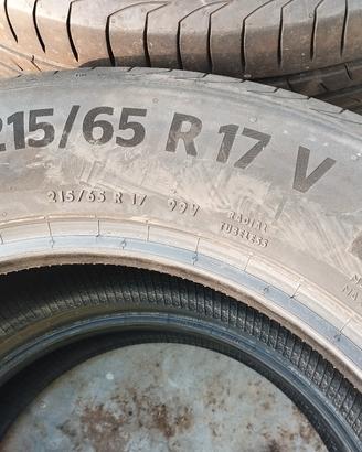 gomme 215/65. 17