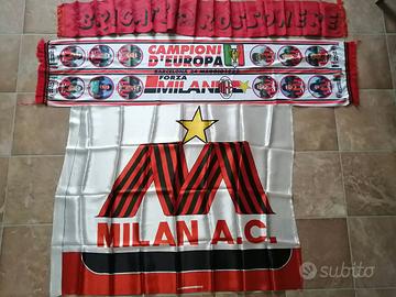 Sciarpe e bandiera Milan
