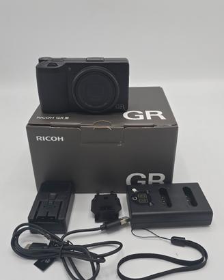 RICOH GR III