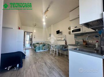 MONOLOCALE A SARZANA
