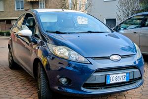 Ford fiesta bi color del 2011