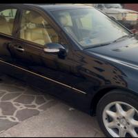 Mercedes C270