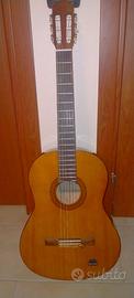 Chitarra classica  Yamaha C40 elettrificata