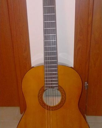 Chitarra classica  Yamaha C40 elettrificata