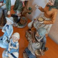 Quattro coppie di statuette in ceramica, vintage.