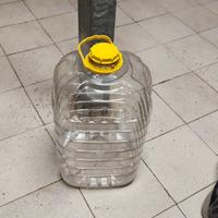 Bocconi di plastica da 20 litri